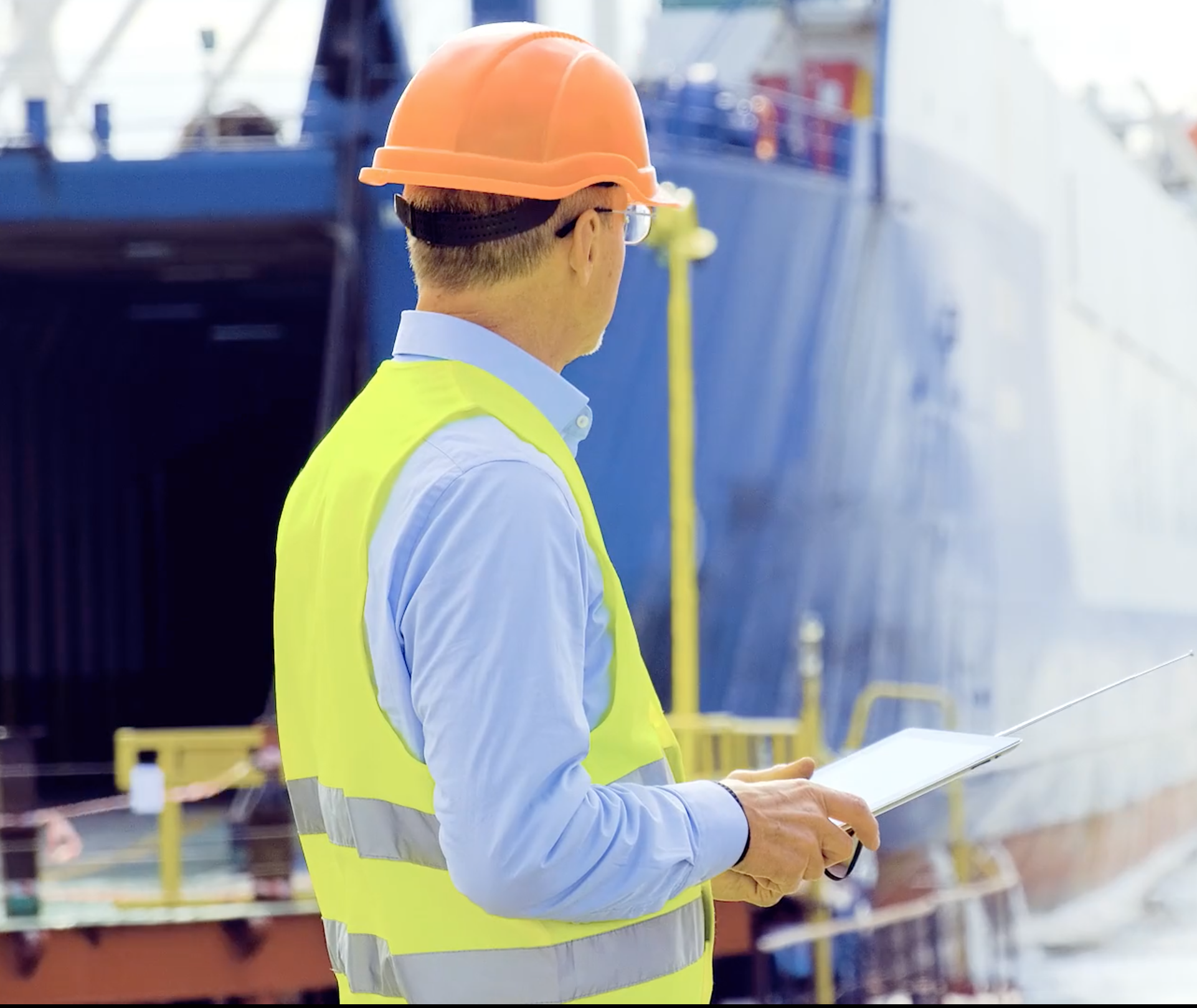 Marine engineering vessel